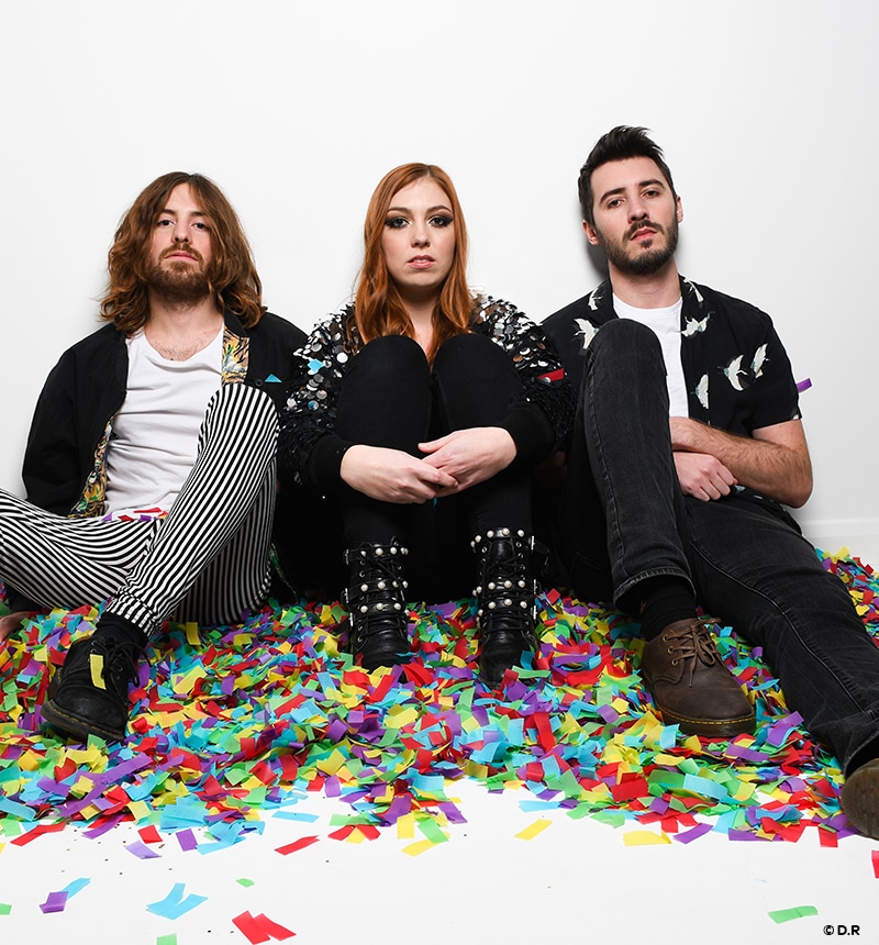 Shake Shake Go : la vidéo de "Blackbird" ! - News - RockUrLife ...