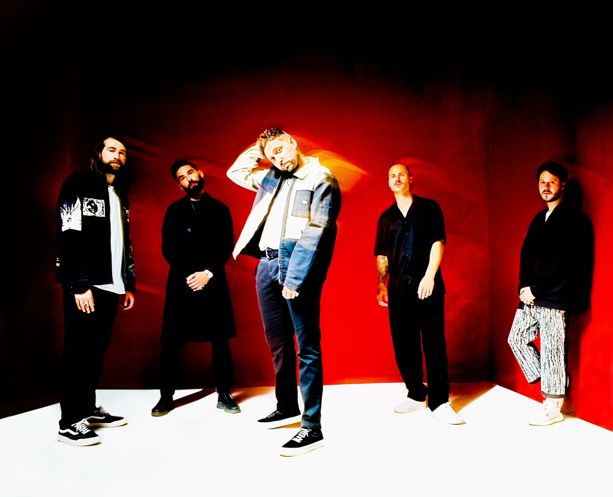 At one. Группа you me at Six. Группа Cutting Crew. You me at Six – Truth Decay. You me at Six Truth Decay 2023.