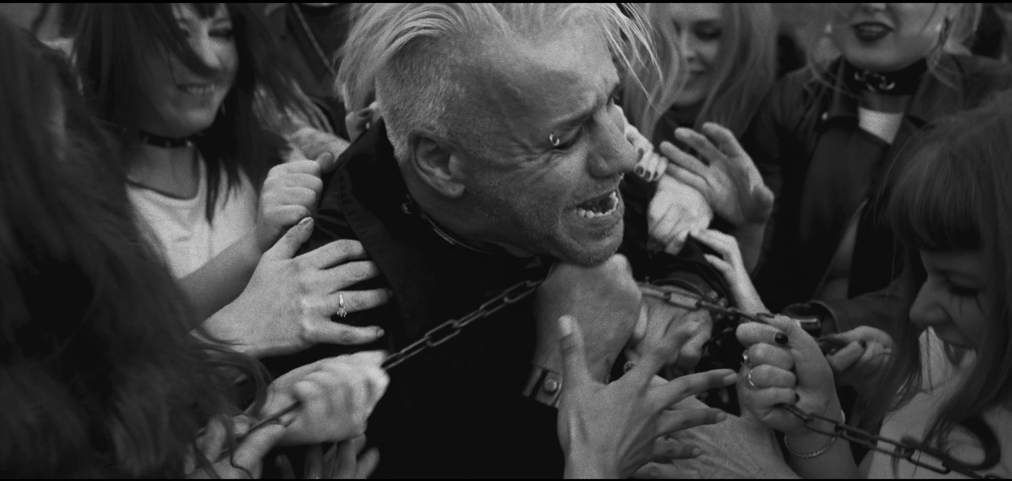 Till Lindemann le clip du nouveau single "Meine Welt" ! News RockUrLife webzine rock